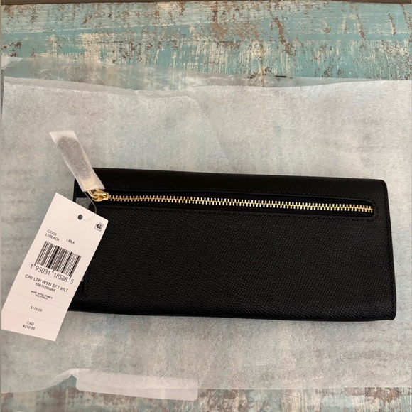 🎁Coach Women's Crossgrain Leather Wyn Soft Wallet, LI/Black, One Size - Picture 6 of 6